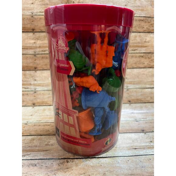 Disney Parks Incredibles 2 Tub of Heroes and Villains 2018 - Picture 2 of 7